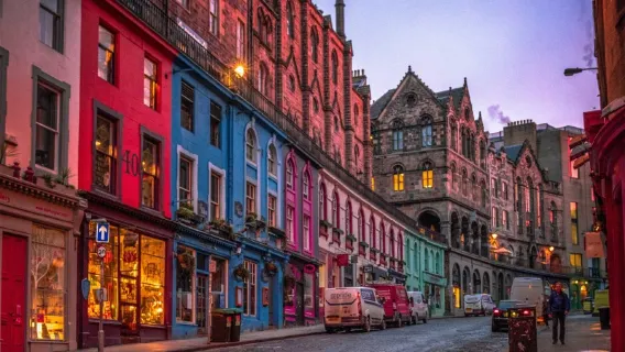 Book after inquiry/Edinburgh Royal Mile, Edinburgh Castle, University of Edinburgh, Princes Street, Calton Hill/Airport/Point-to-point transportation/Tour guide and driver/Private car service