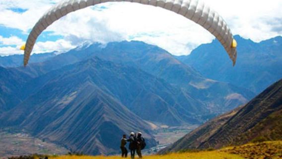 จากเมืองกุสโก: อิสระแห่ง ร่มร่อน บนท้องฟ้า