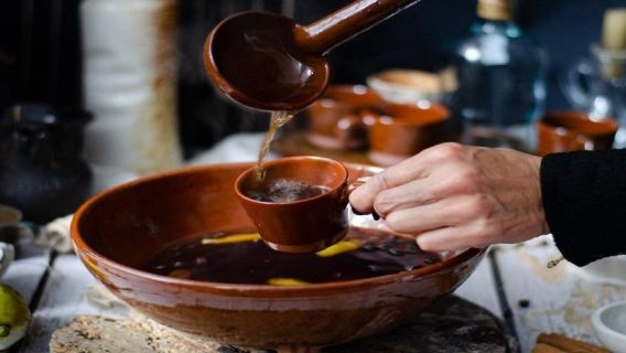 Santiago de Compostela: Pertunjukan dan Rasa Pengalaman Queimada