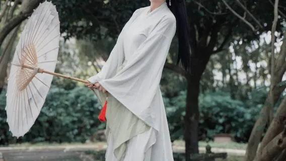 Dazhu travel photo shoot[Wufeng Mountain/Huanxiping photography services including companion photography, follow-up shooting, aerial photography, and multilingual translation photographer guide]