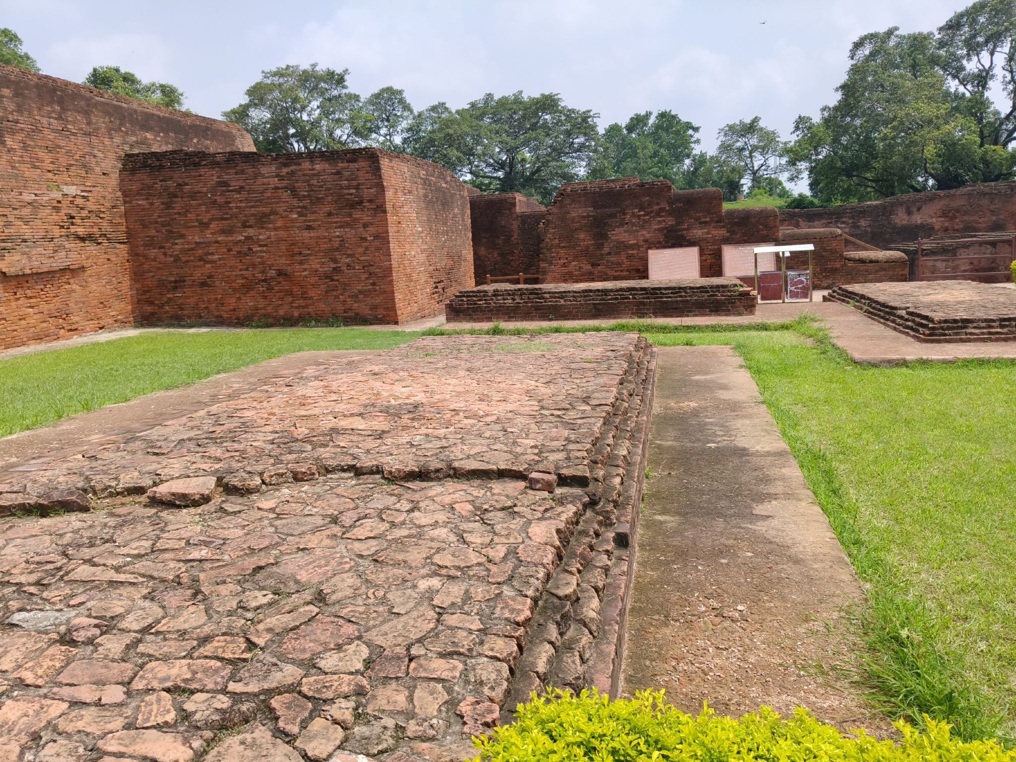 Private 9-Day Buddha Enlightenment Tour with All Major Holy Sites