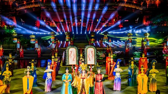 Servicio de reserva de entradas para la actuación de Henan Fengwu Shendu: sumérjase en la fiesta cultural de la dinastía Tang (visita autoguiada)