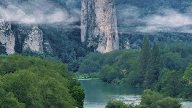 Lishui Heyang Ancient Houses + Xiandu Scenic Area + Dinghu Peak Day Tour (Chinese and English Services Available)