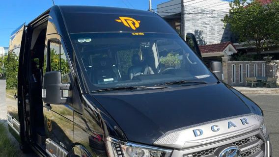 Luxury 9-Seater Car Rental Service - 6 hours