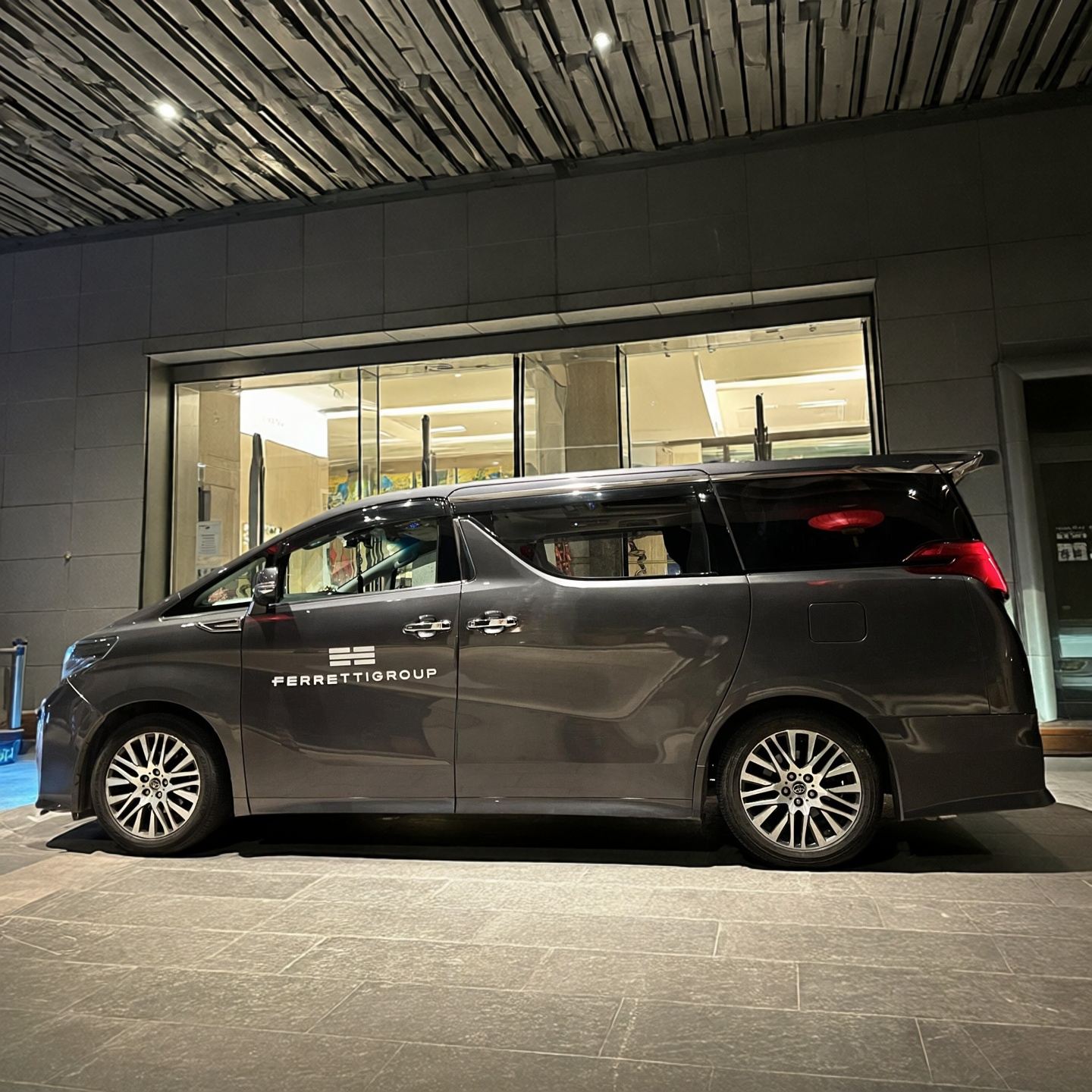 【広東・香港・マカオ越境送迎, 香港送迎サービス】マカオ越境送迎貸切チャーター 香港空港/深セン/広州/マカオ/珠海/香港ホテル口岸空港送迎