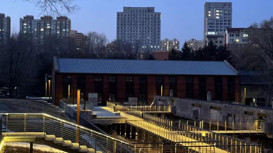 中國長春 凈月潭+長影世紀城+世界雕塑園+冰雪新天地 一日遊