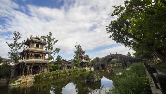 ทัวร์หนึ่งวัน พระใหญ่เล่อซาน + เมืองโบราณหวงหลงซี: รถส่วนตัวพร้อมเวลาออกเดินทางยืดหยุ่น