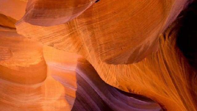 美國拉斯維加斯來回下羚羊彩穴+馬蹄灣一日遊【中文服務】