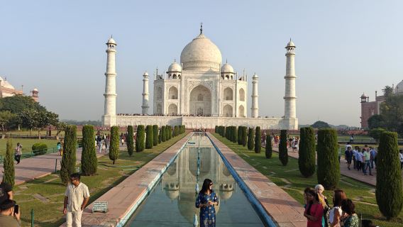 Von Delhi: Privater Tagesausflug zum Taj Mahal bei Sonnenaufgang, Roten Fort & Baby Taj mit privatem Wagen