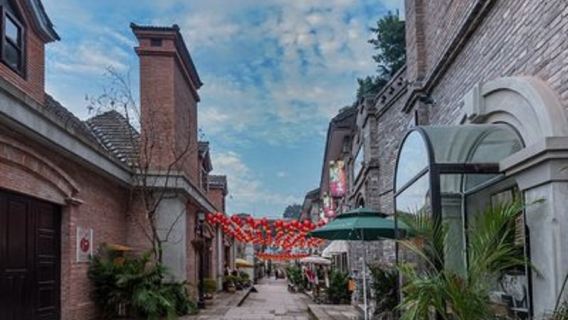動物園+磁器口+十八梯+山城步道+李子壩+文創園+洪崖洞民俗風貌區一日遊