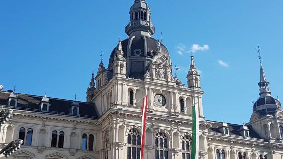 Austria Graz Istana Eggenberg + Schlossberg - sewaan peribadi lawatan sehari|itinerari boleh disesuaikan