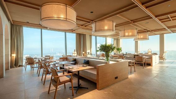 Gdańsk: Spanish Cuisine and City Views From the Top Floor