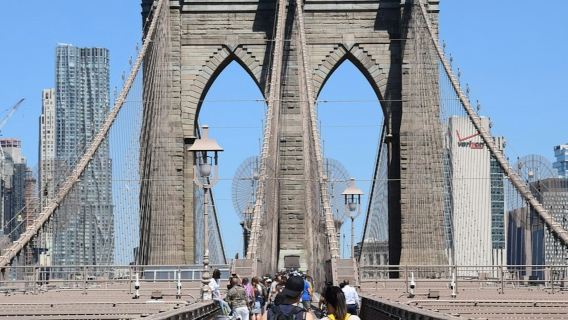 New York: Guided Walking Tour + Staten Island Roundtrip Ferry