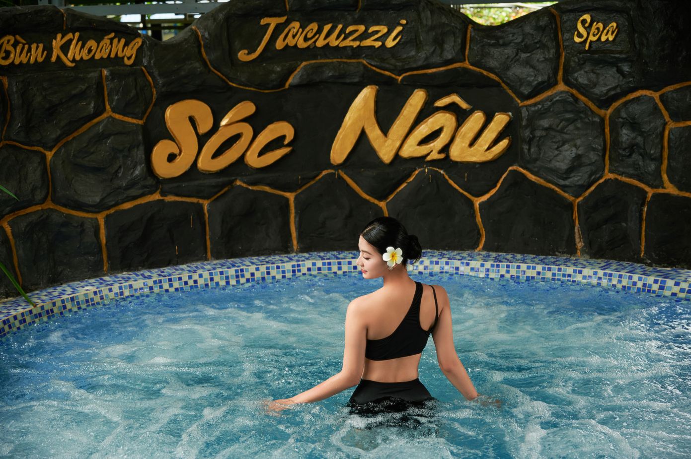 Phu Quoc Island Soc Nau Mud Bath, Spa, and Massage Experience