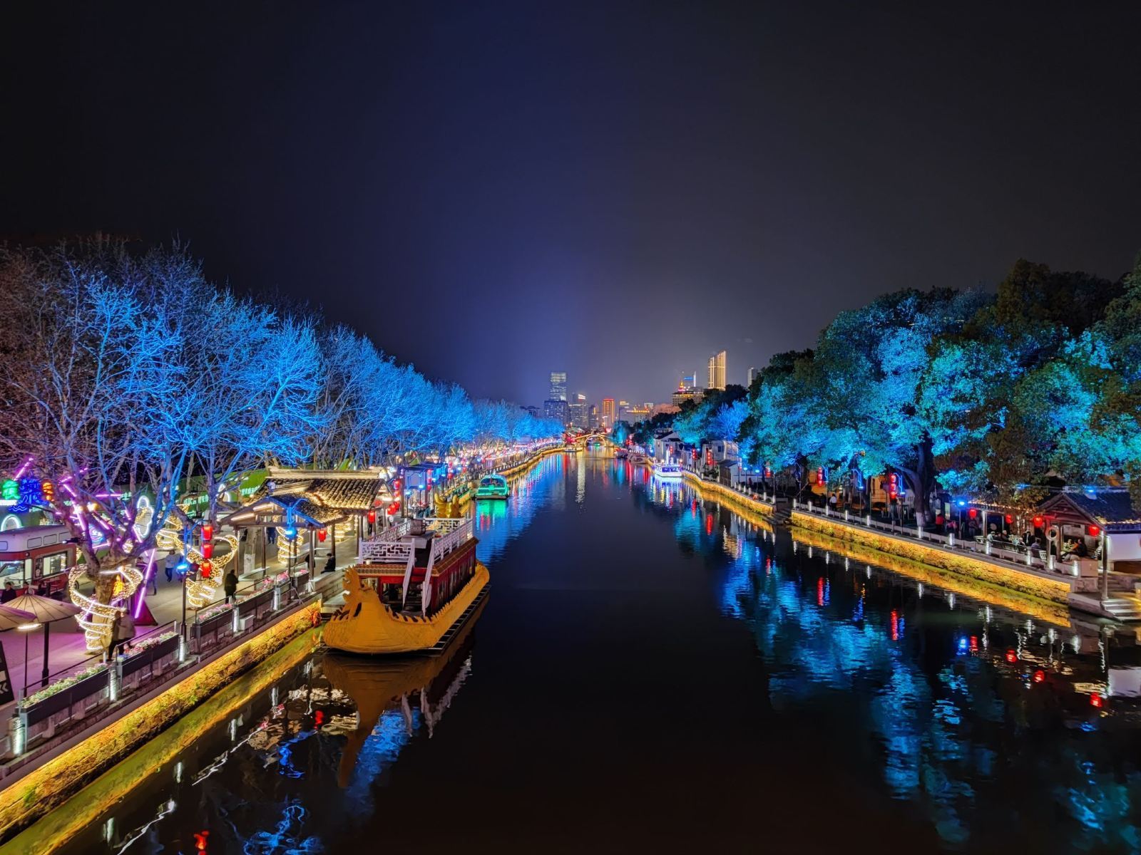 Wuxi: Local Tour Guide - Custom Multilingual Day Tours|Attractions adjustable [Chinese, English, Russian, French, German, Spanish]