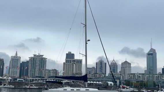 【青島帆船】青島奧帆中心德國巴伐利亞45英尺進口帆船包船出海+水果飲料+帆船自駕體驗+海釣體驗