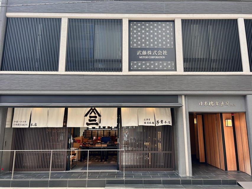 Kintsugi Experience in Nihonbashi Tokyo (English Guide)