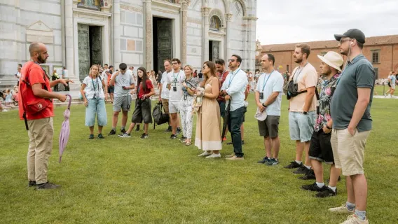 Pisa: Tur Berpemandu Baptisteri, Katedral, dan Menara Miring