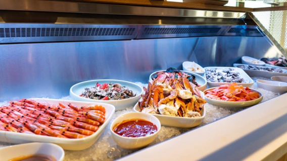 SkyFeast al Ristorante Girevole della Sydney Tower - Ex Sydney Tower Buffet [Pranzo a buffet o cena di 90 minuti, vista panoramica a 360° su Sydney, posti vicino alla finestra disponibili]