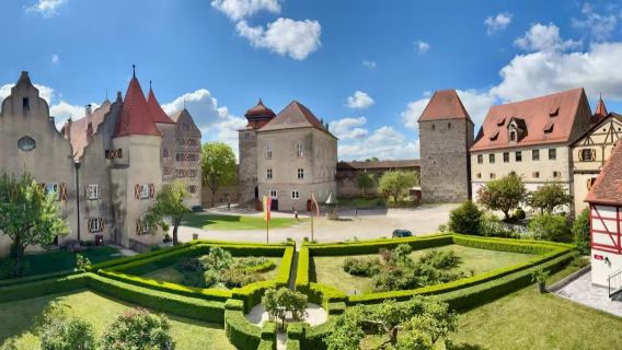 德國法蘭克福來回維爾茨堡 + 羅滕堡包車一日遊【中文司機】