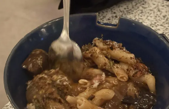 加拿大 多倫多 Donna's 紅餐廳代訂座