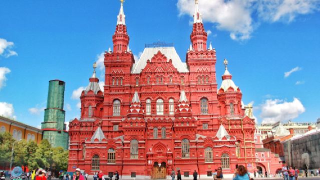 Explore Moscow * One-Day Private Chartered Tour with Chinese-Speaking Driver * Visit Iconic Landmarks * No Regrets