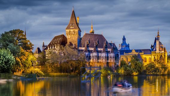 布達佩斯小眾一日遊路線沃伊達奇城堡+聖伊什特萬聖殿+中央市場