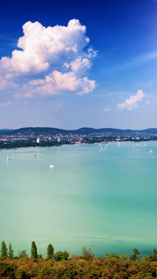 One-day tour to Lake Balaton in Budapest, Hungary