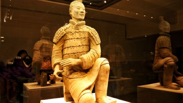 Xi'an Emperor Qinshihuang's Mausoleum Site Museum & Lishan Garden Half-Day Tour