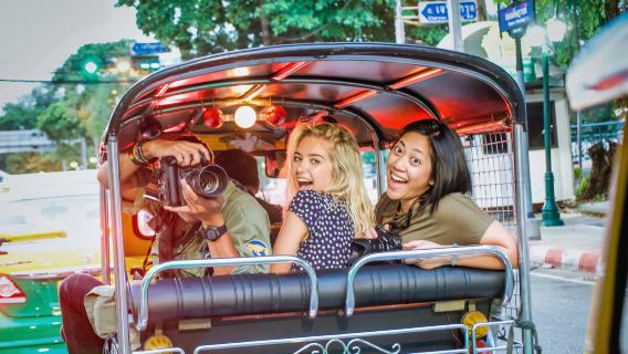 Bangkok Hidden Gems Photo Walk with Your Own Professional Photographer, 6 Hours