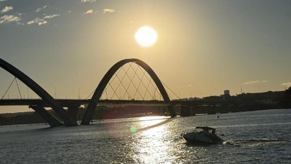 Brasília: Sailing on Lake Paranoá – Sunset Tour