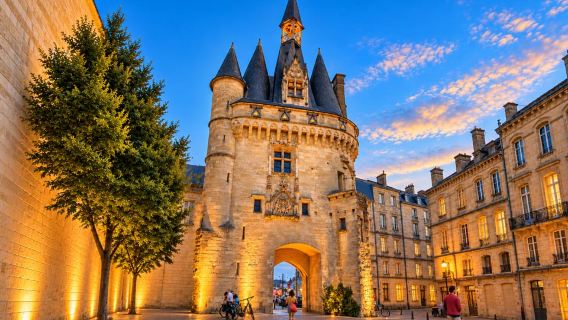 Welcome to Bordeaux: A Walking Tour