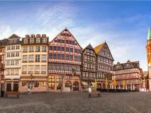 Old Town Frankfurt: The Missing Treasure Exploration Game