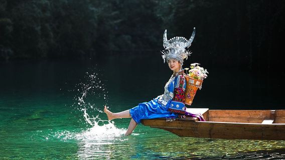 鶴峰