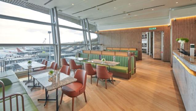 Plaza Premium First VIP lounge at Kuala Lumpur International Airport | 3-hr/6-hr/12-hr transit experience
