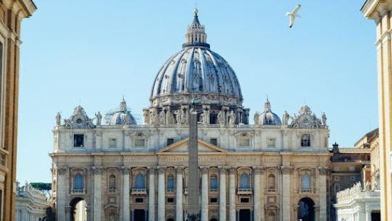 60-minute self-guided audio tour of St. Peter's Basilica