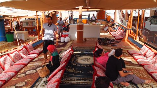 From Fujairah Safari: Musandam Sea Safari with Lunch Day Tours 1
