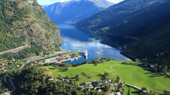 Norway Miniature - Bergen Round-trip self-guided tour B: Flåm Mountain Train + Sognefjord Cruise