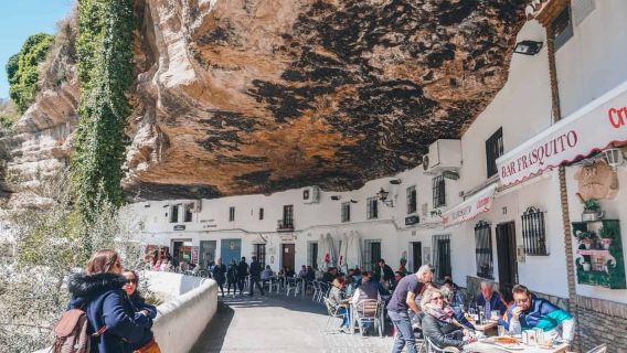 From Seville: Ronda and Setenil de Las Bodegas Private Tour