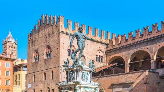 Bolonia: Visita guiada a pie privada por los principales lugares históricos