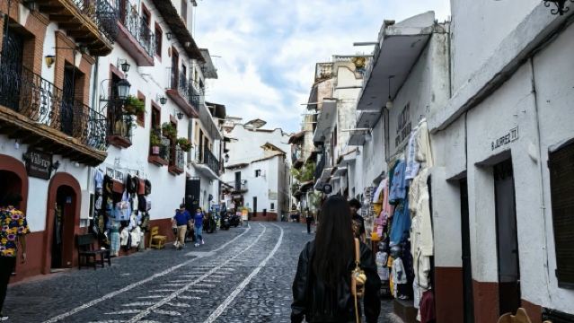 墨西哥墨西哥城來回特奧蒂瓦坎遺址-太陽金字塔-包車一日遊