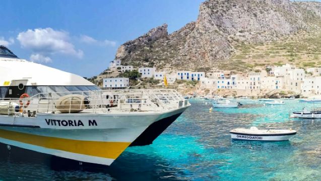 Quần đảo Sicily: Phà một chiều từ Ustica đến Palermo