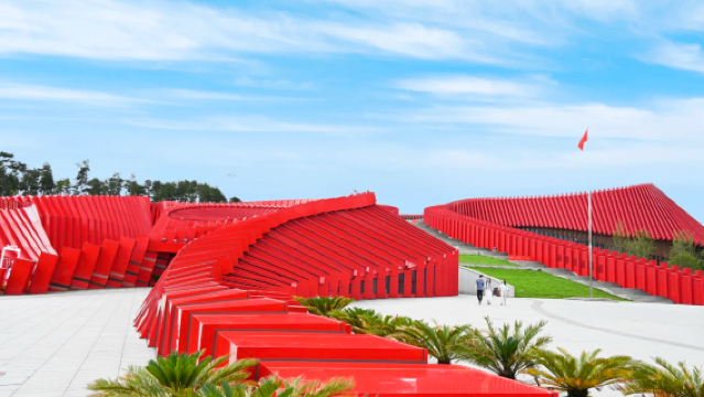 [Lawatan Peribadi + Pengangkutan Pintu ke Pintu] Pertunjukan 'Red Ribbon Great Journey' + 'Colorful Flying Over' Lawatan Sehari