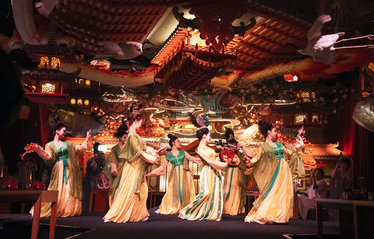 Shanghai Xuyan - Immersive Tang Dynasty Palace Banquet Theme: Ode to Chang'an|Lunch/Dinner + Royal Performance | Optional ancient costumes/makeup/photography/vintage portraits
