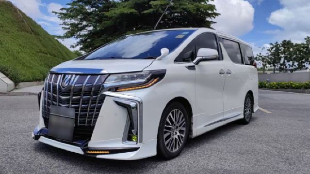 Hong Kong Shenzhen private charter cross-border direct one-way for less than 700 RMB, private charter services available for travel and business reception in Hong Kong, Macau, Shenzhen, Guangzhou, and Dongguan.