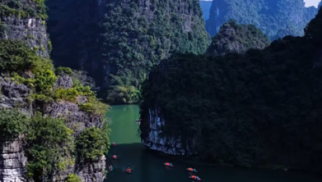 [Thuê xe riêng Ninh Bình] Tour 1 ngày Hà Nội: Cố đô Hoa Lư + Di sản Tràng An + Tam Cốc