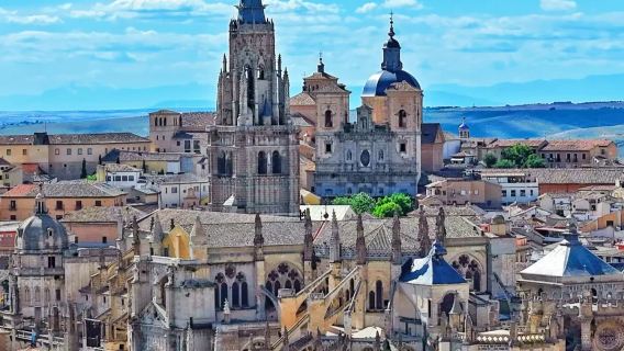 Lawatan Sehari Sewaan Peribadi | Madrid - Segovia + Jelajah Mendalam Bandar Budaya Toledo