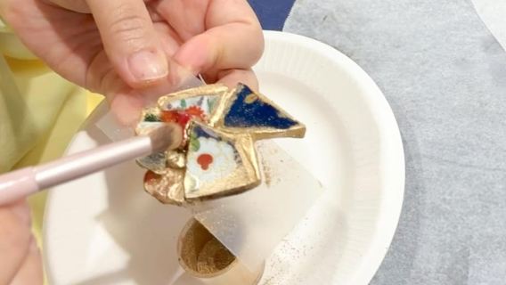 Kyoto: Kintsugi Jewelry Workshop with Natural Stones