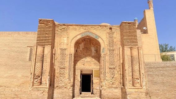 Bukhara: Sunset Group Walking Tour. Shared Experience