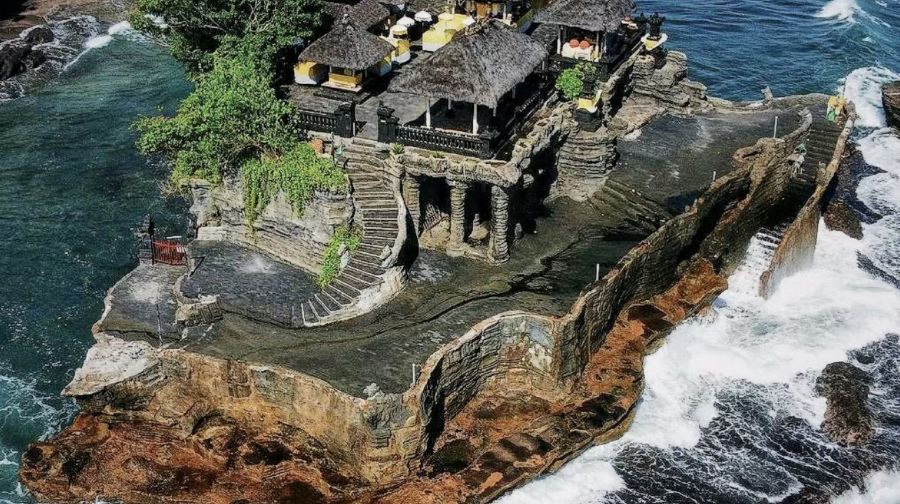 峇里島金巴蘭海灘+海神廟+神鷹廣場文化公園一日遊